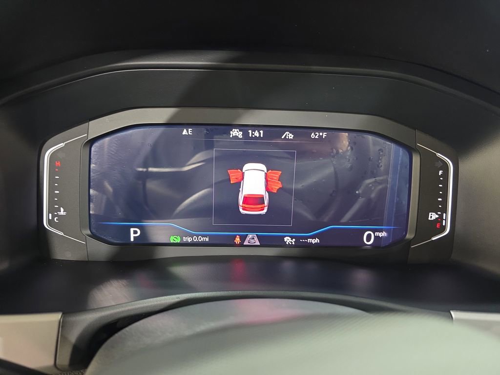 Used 2022 Volkswagen Atlas SEL Premium image 19