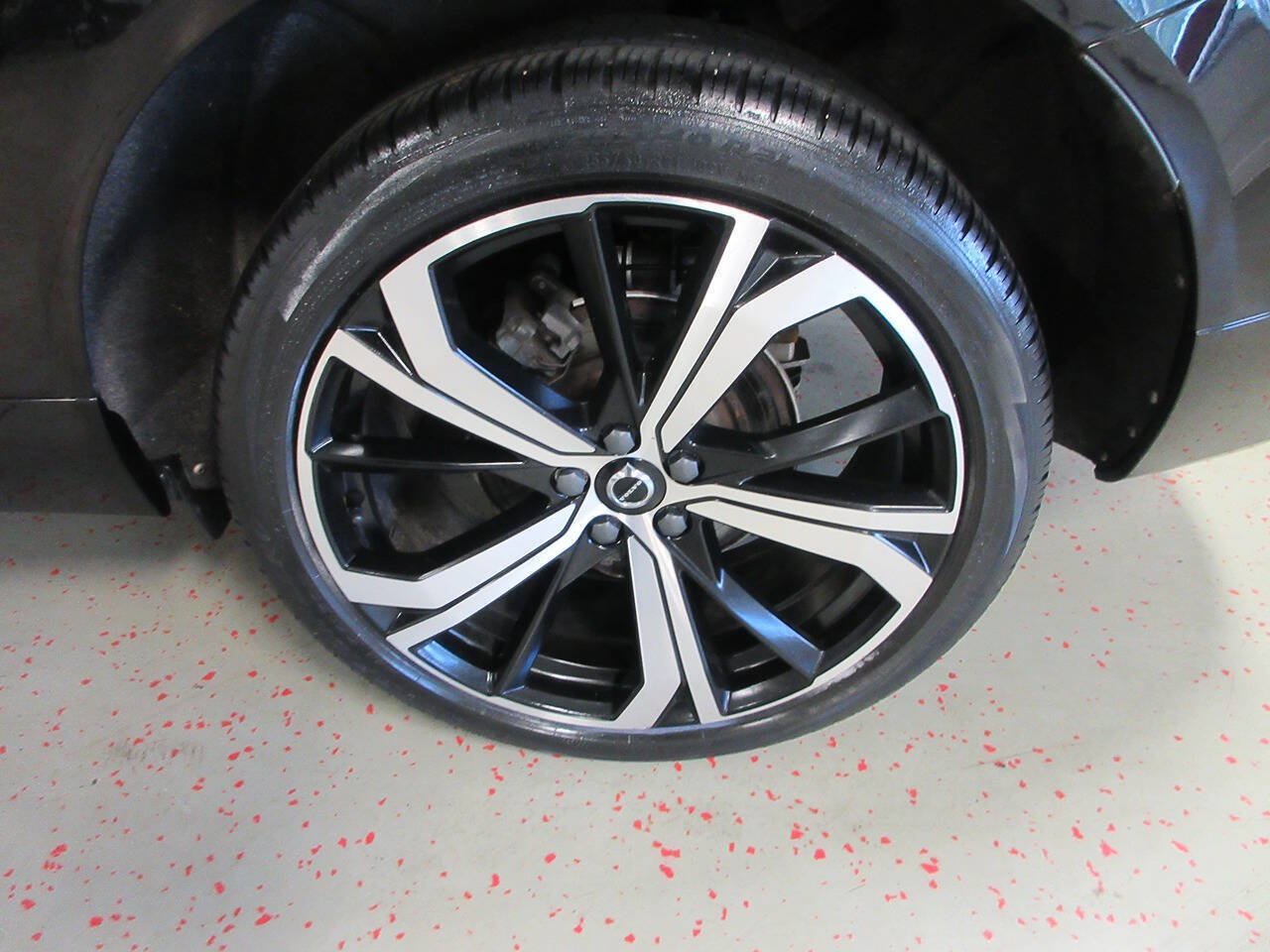 Used 2022 Volvo XC60 B5 R-Design w/ Advanced Package AWD/4WD image 19
