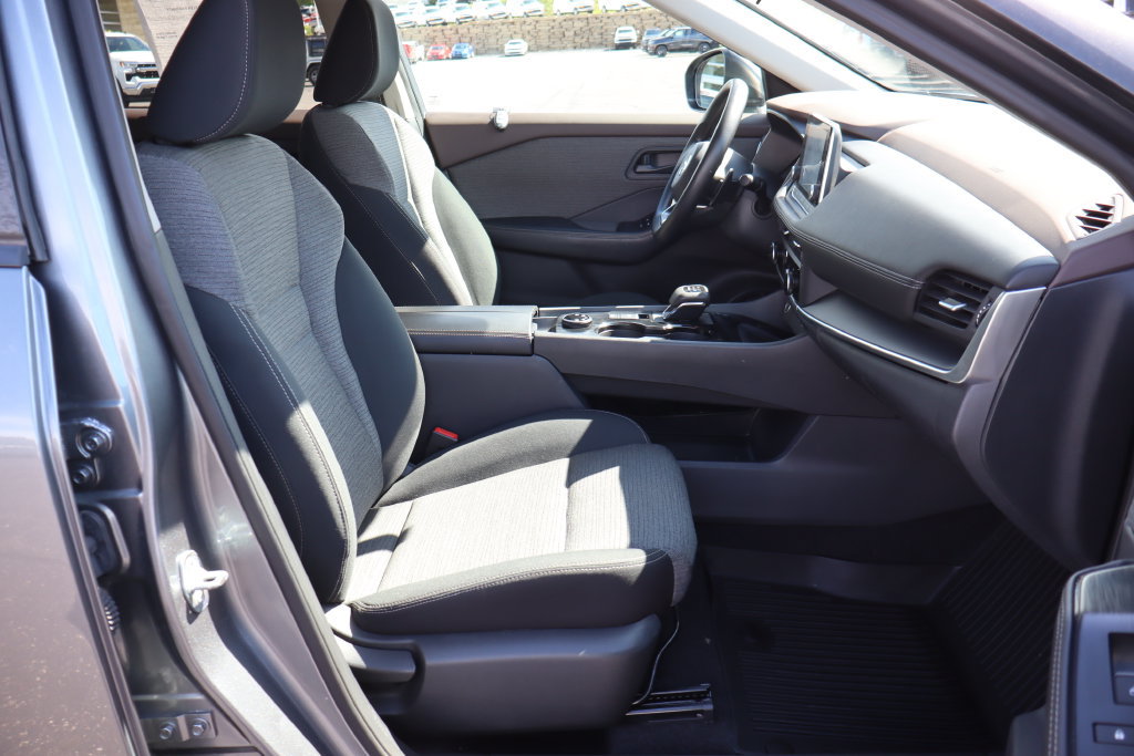 Used 2021 Nissan Rogue S AWD/4WD image 17