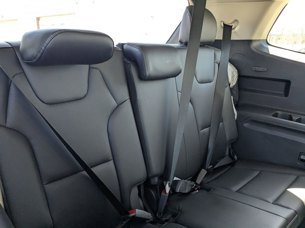 Used 2025 Kia Telluride S image 27