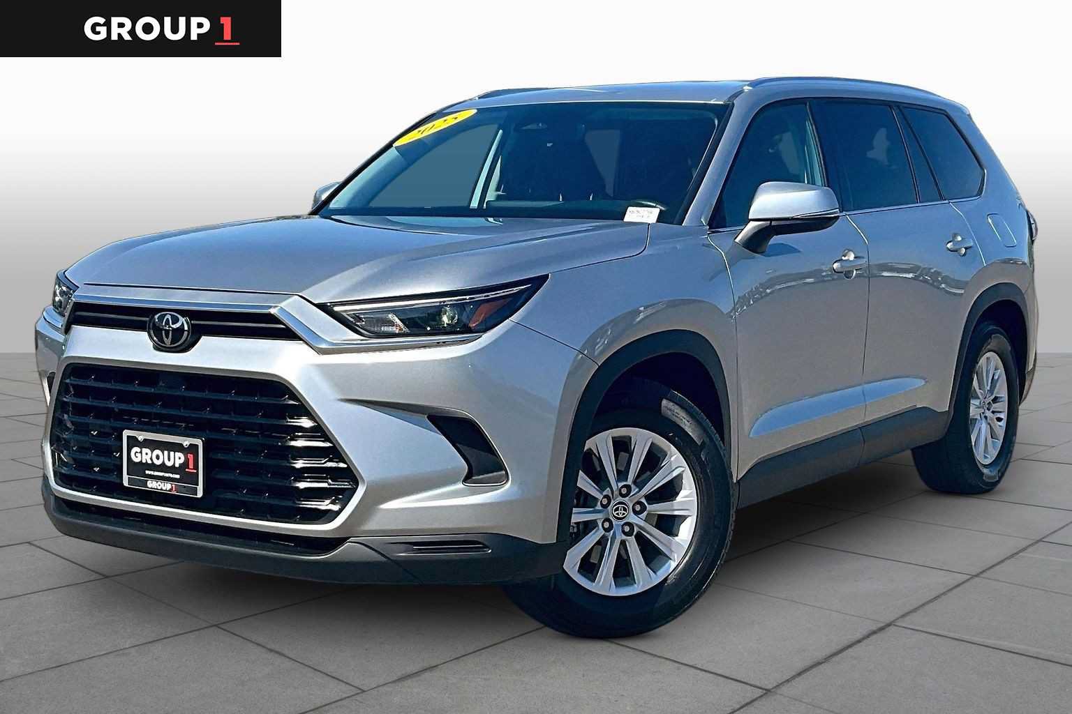 Used 2025 Toyota Grand Highlander AWD image 1