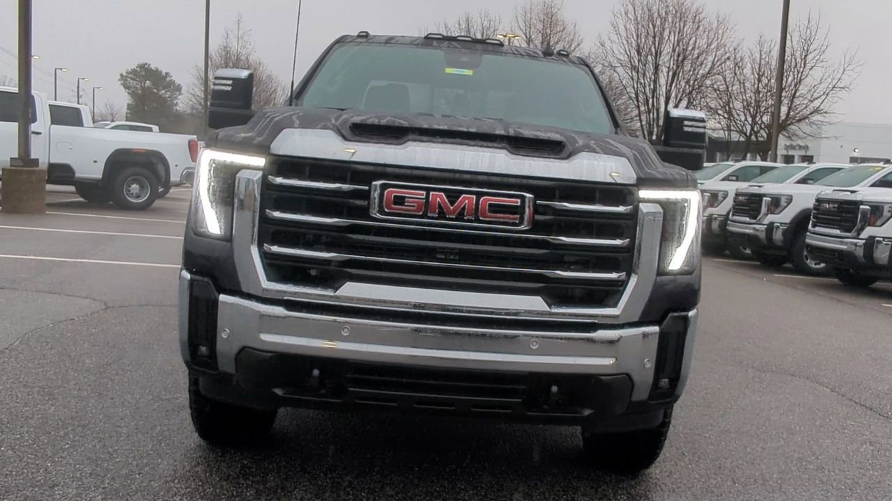New 2025 GMC Sierra 2500 SLT w/ SLT Premium Package image 3