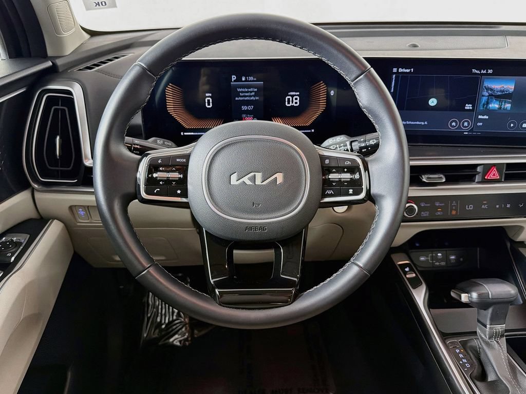 Used 2025 Kia Sorento S AWD/4WD image 11
