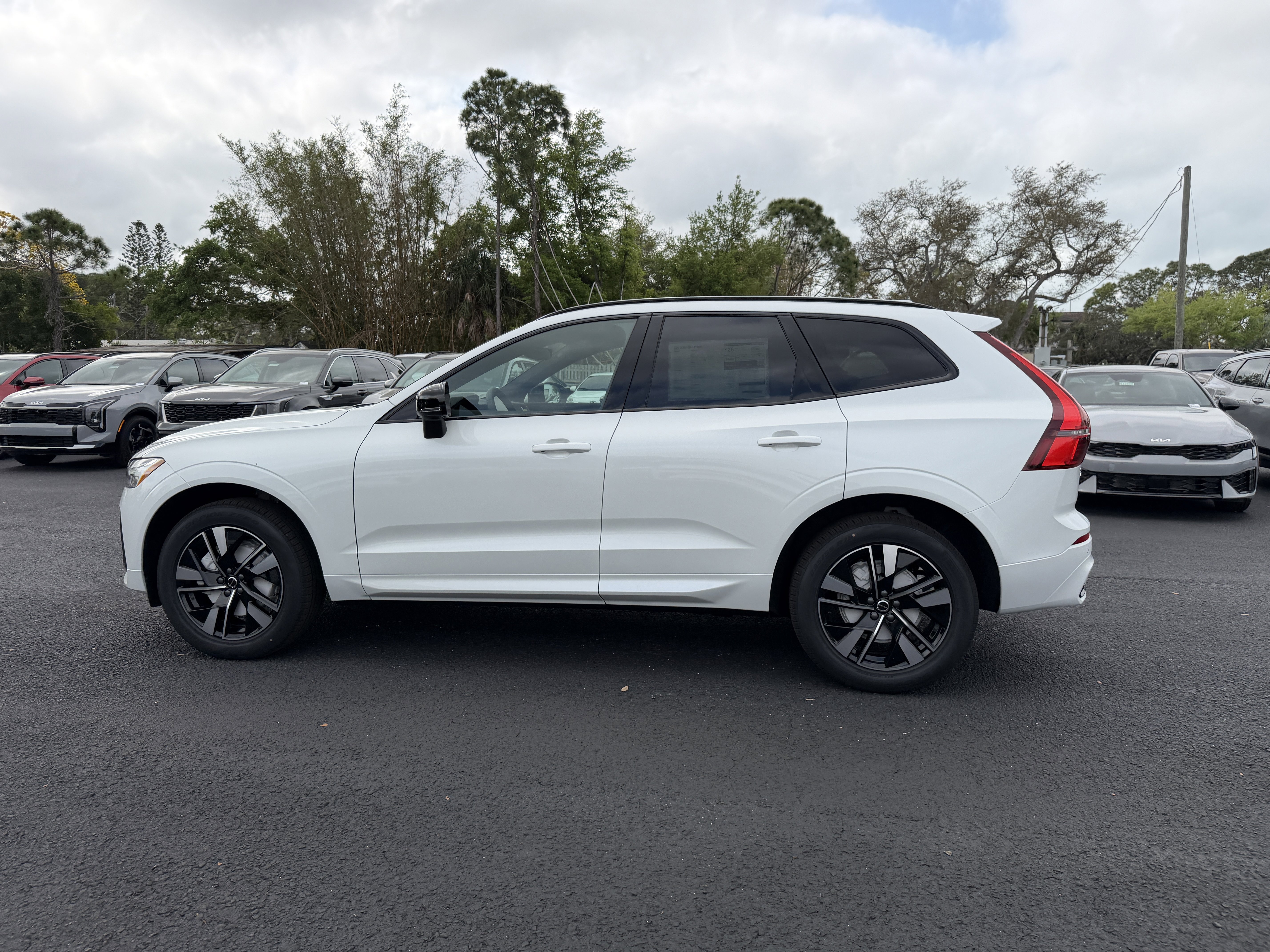 New 2026 Volvo XC60 B5 Core w/ Protection Package AWD/4WD image 6