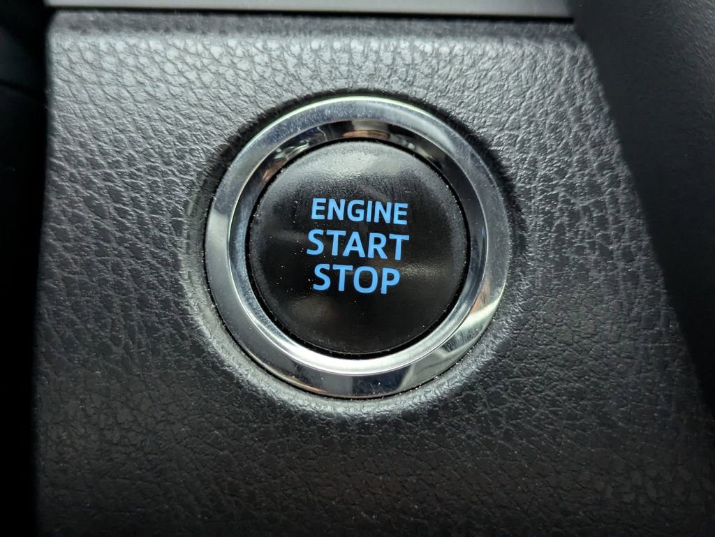 Used 2019 Toyota Camry XLE image 29