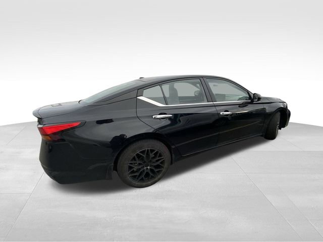 Used 2023 Nissan Altima 2.5 SV w/ SV Premium Package image 13