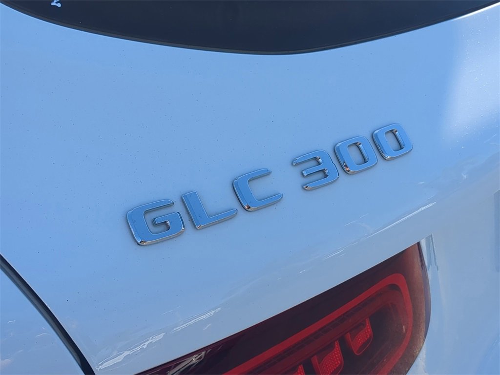 Used 2022 Mercedes-Benz GLC 300 image 6