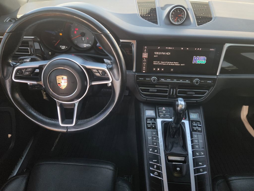Used 2020 Porsche Macan S image 30