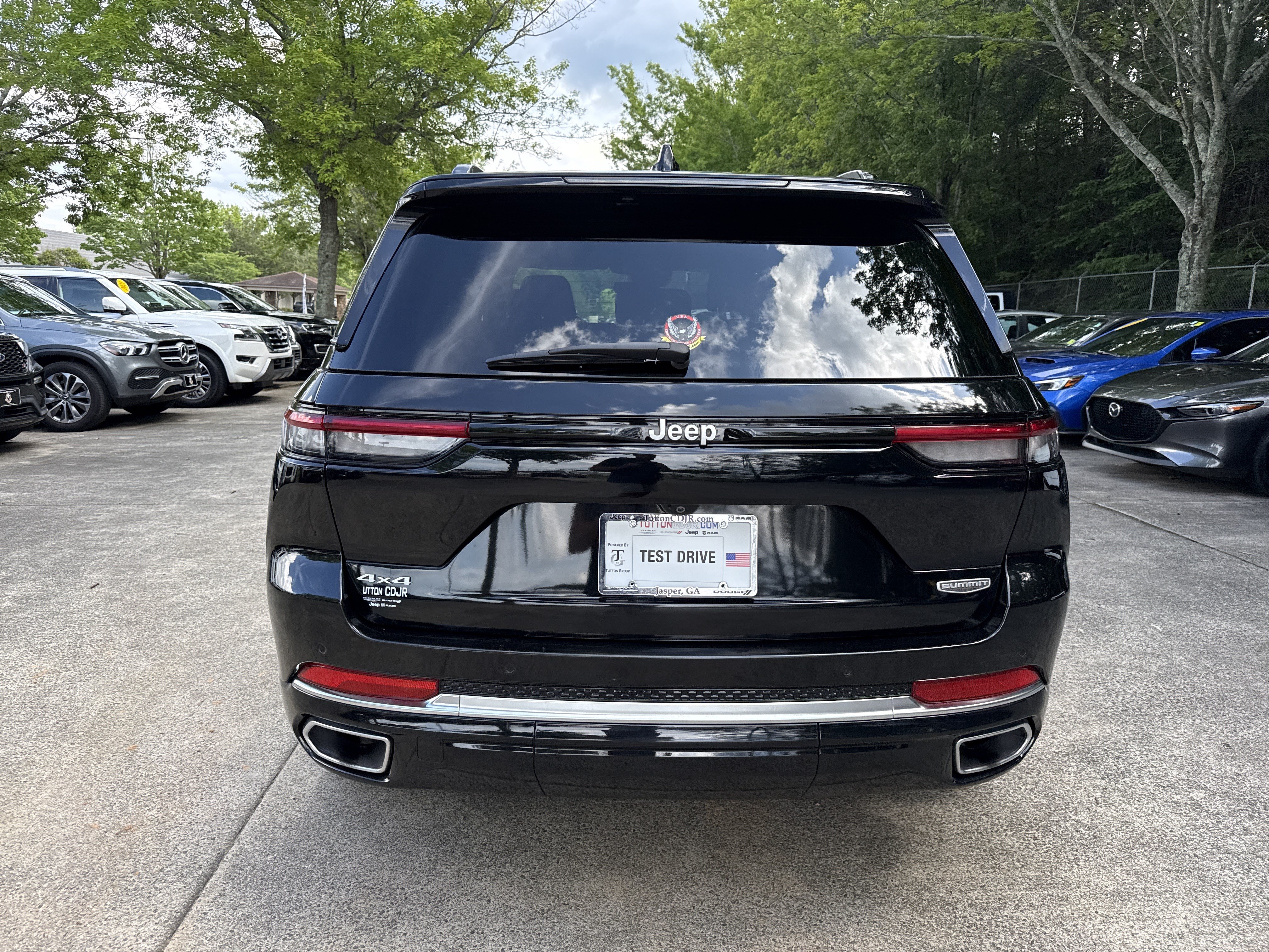 Used 2025 Jeep Grand Cherokee Summit AWD/4WD image 6