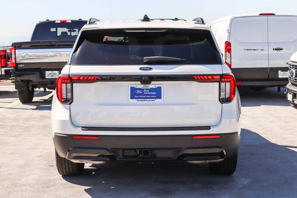 Certified 2025 Ford Explorer ST-Line RWD image 5
