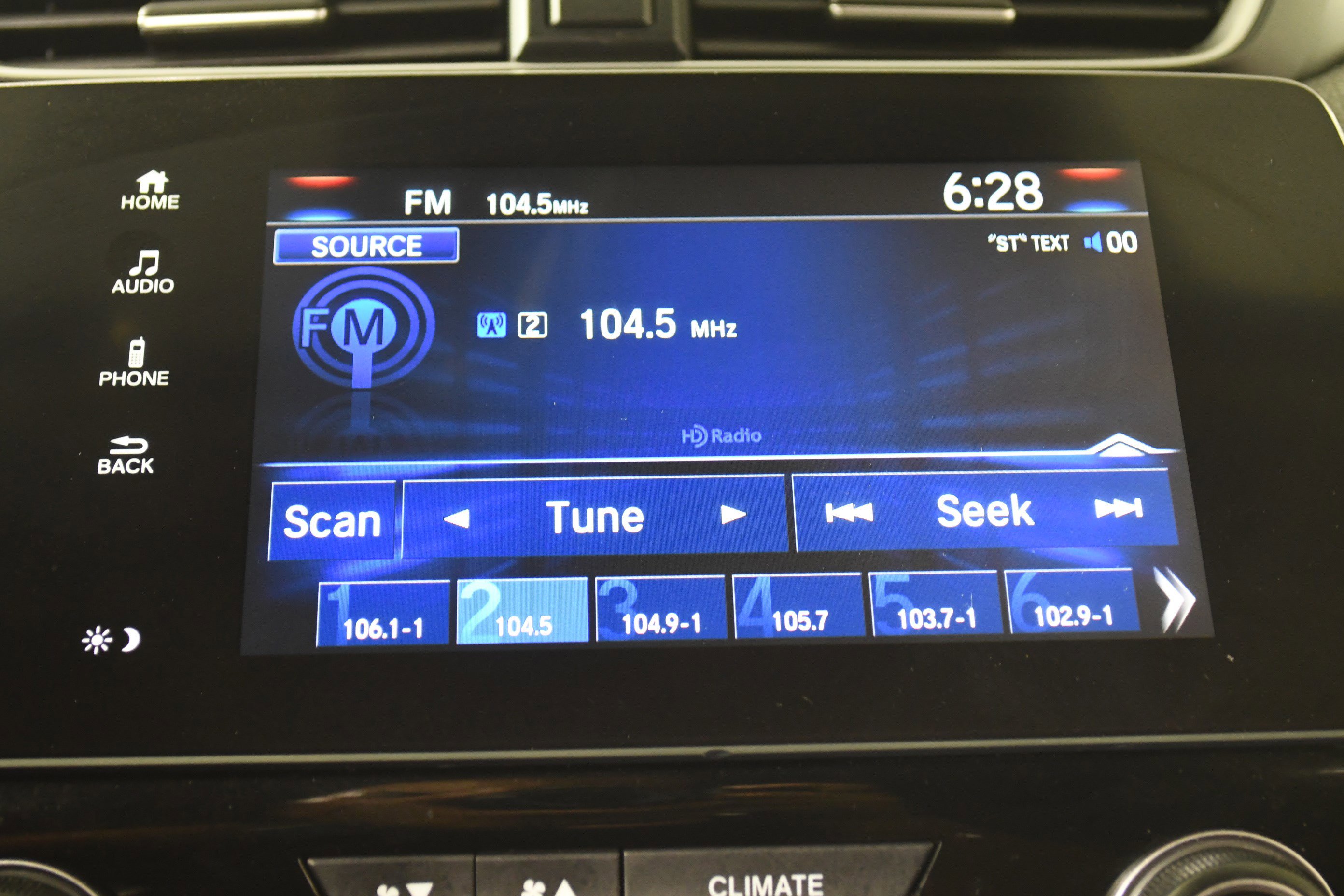 Used 2021 Honda CR-V EX-L image 17