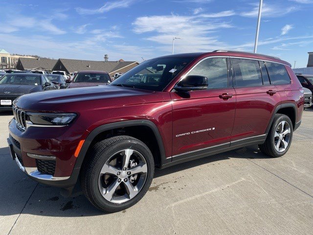 New 2025 Jeep Grand Cherokee L Limited w/ Luxury Tech Group II image 1