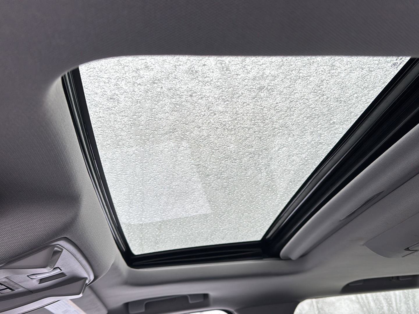 Used 2017 Cadillac Escalade Luxury image 15