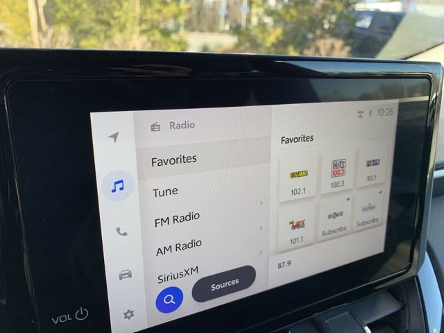 Certified 2023 Toyota Corolla Cross XLE image 24