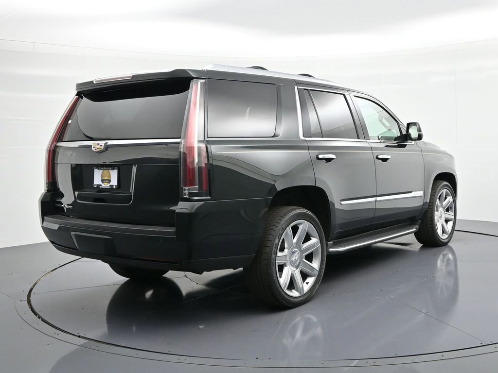 Used 2016 Cadillac Escalade Luxury AWD/4WD image 6