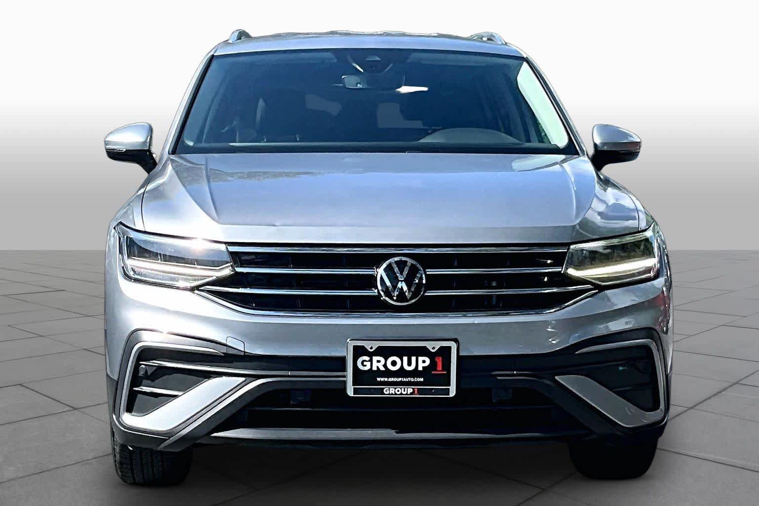 Used 2023 Volkswagen Tiguan SE FWD image 4