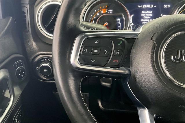 Used 2023 Jeep Wrangler Unlimited Sahara w/ Cold Weather Group AWD/4WD image 11