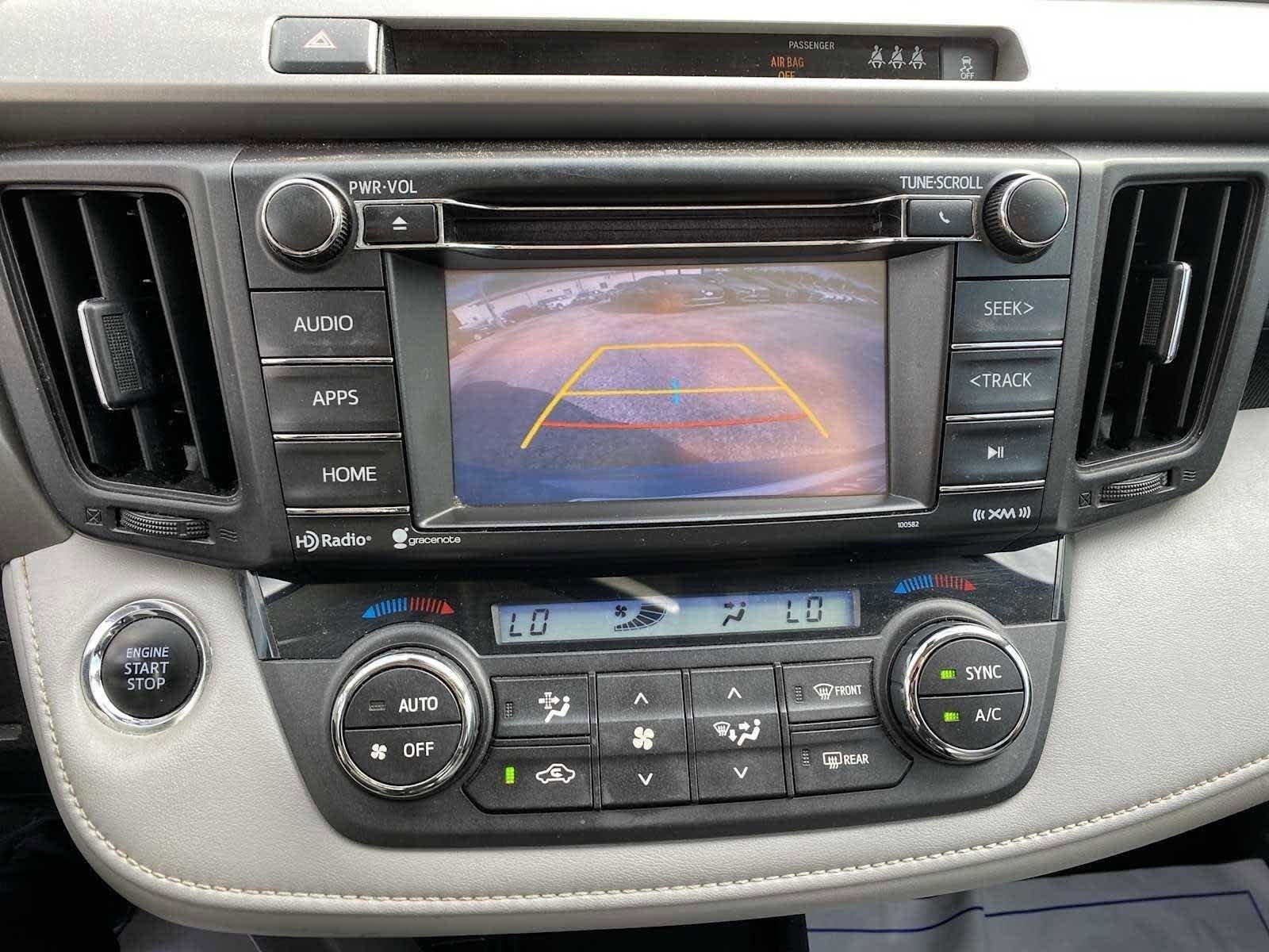 Used 2018 Toyota RAV4 XLE FWD image 17