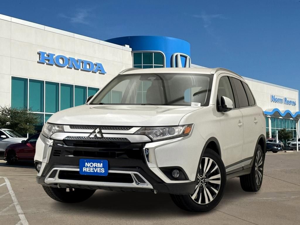 Used 2020 Mitsubishi Outlander FWD image 1
