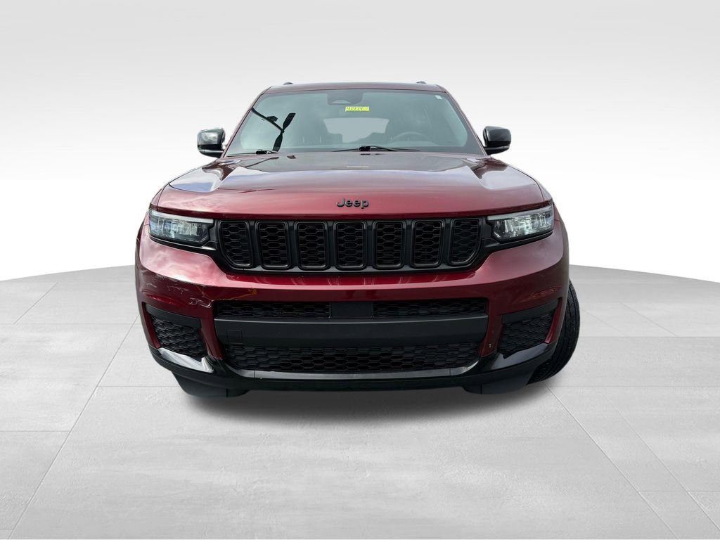 Used 2023 Jeep Grand Cherokee L Laredo image 2