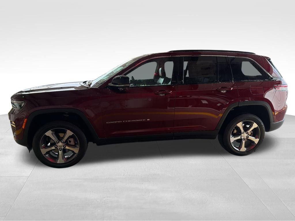 New 2025 Jeep Grand Cherokee Limited image 3