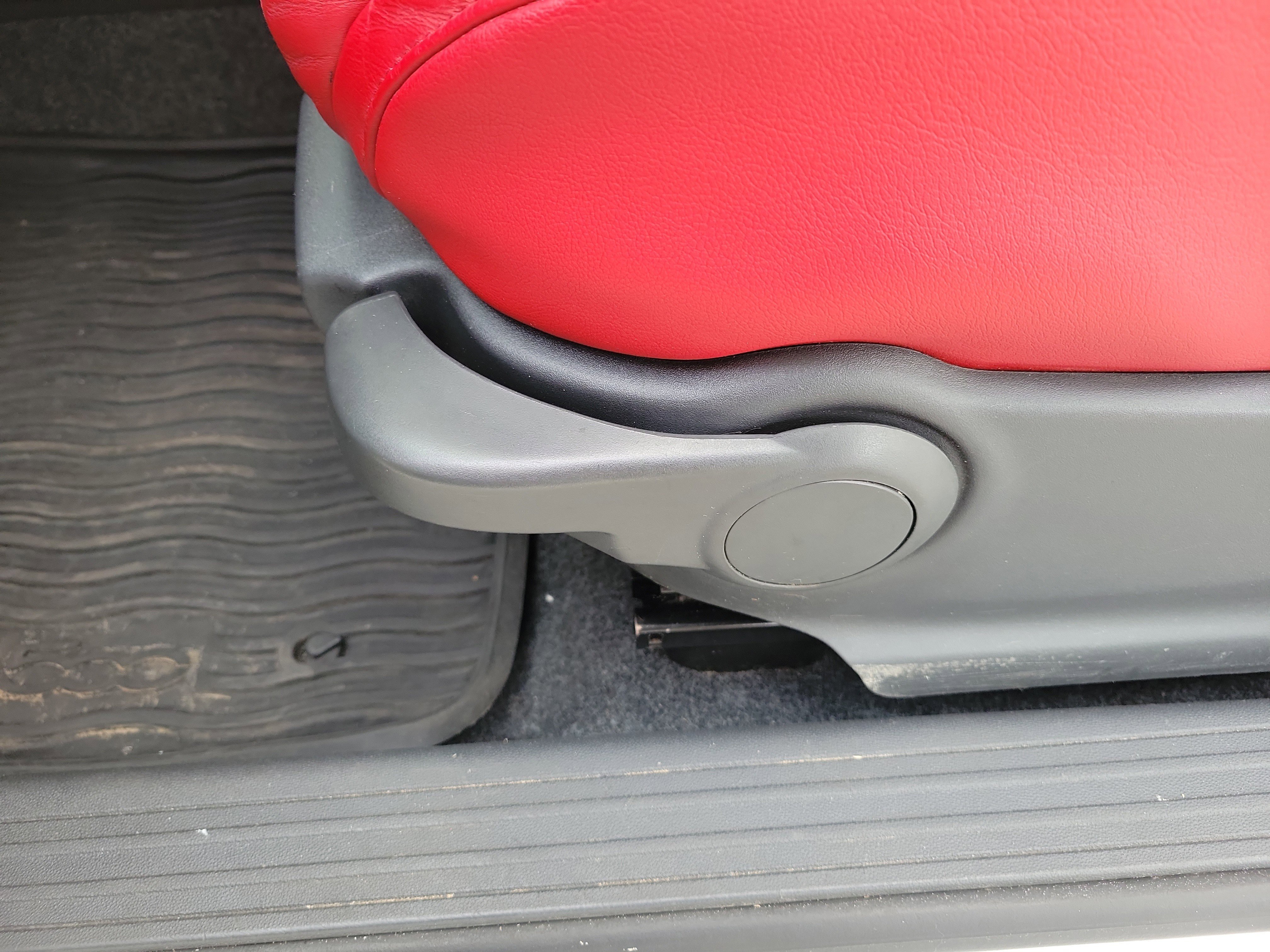 Used 2015 FIAT 500 Lounge w/ Luxury Leather Package image 17