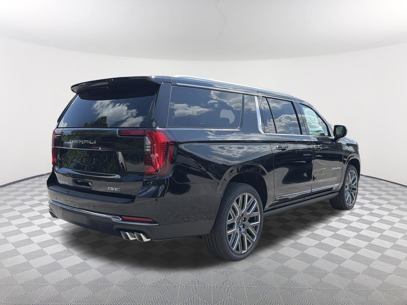New 2026 GMC Yukon XL Denali Ultimate AWD/4WD image 6
