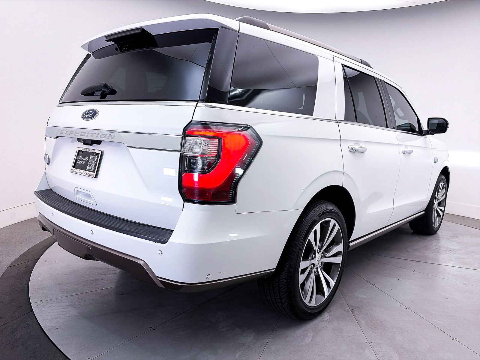 Used 2020 Ford Expedition King Ranch AWD/4WD image 18