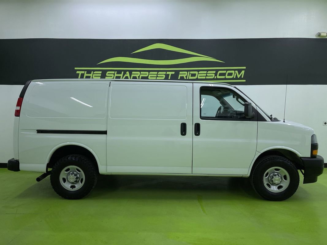 Used 2022 Chevrolet Express 2500 w/ Driver Convenience Package image 11
