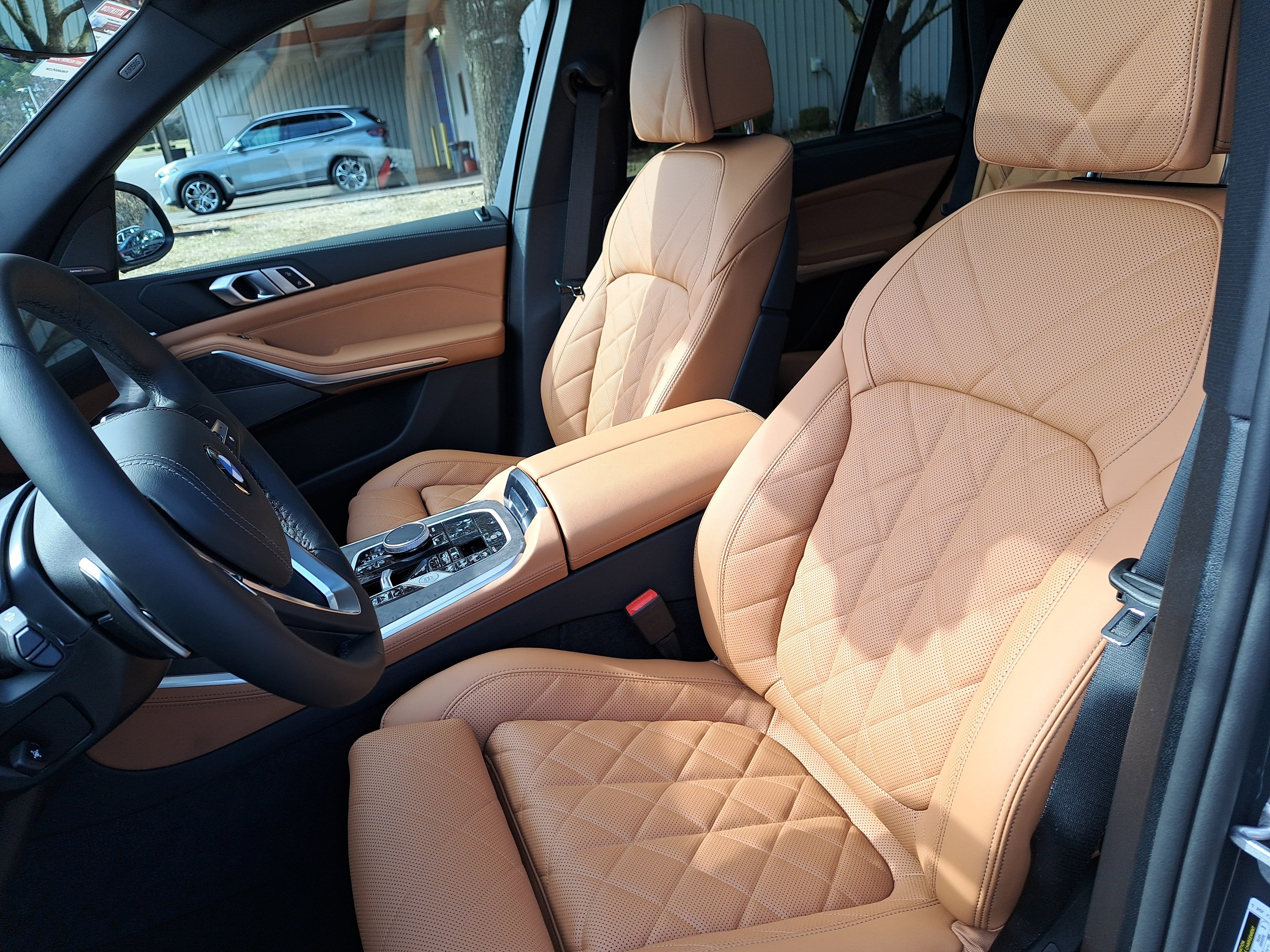 New 2026 BMW X5 xDrive40i w/ Climate Comfort Package AWD/4WD image 16