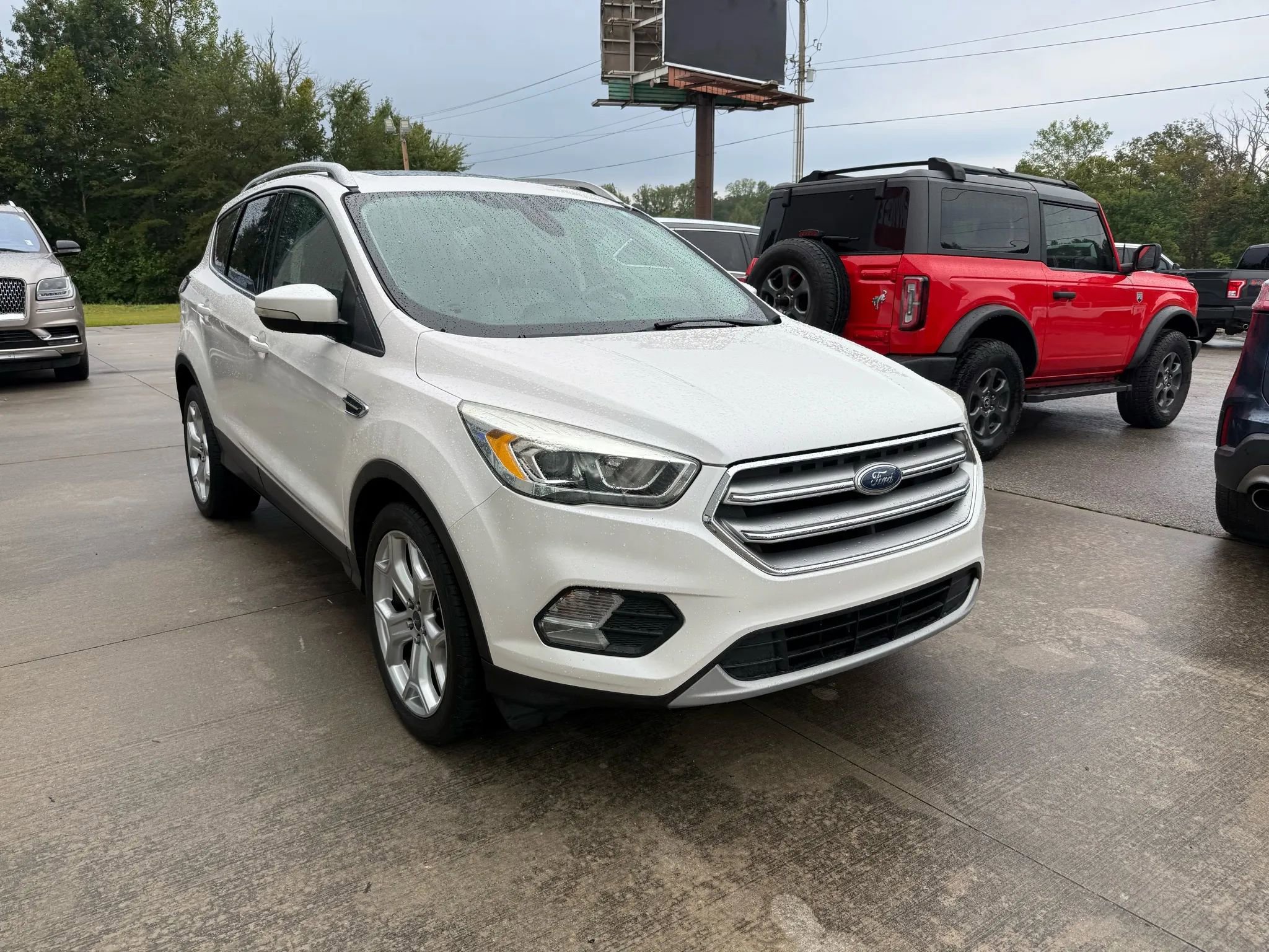 Used 2017 Ford Escape Titanium image 23