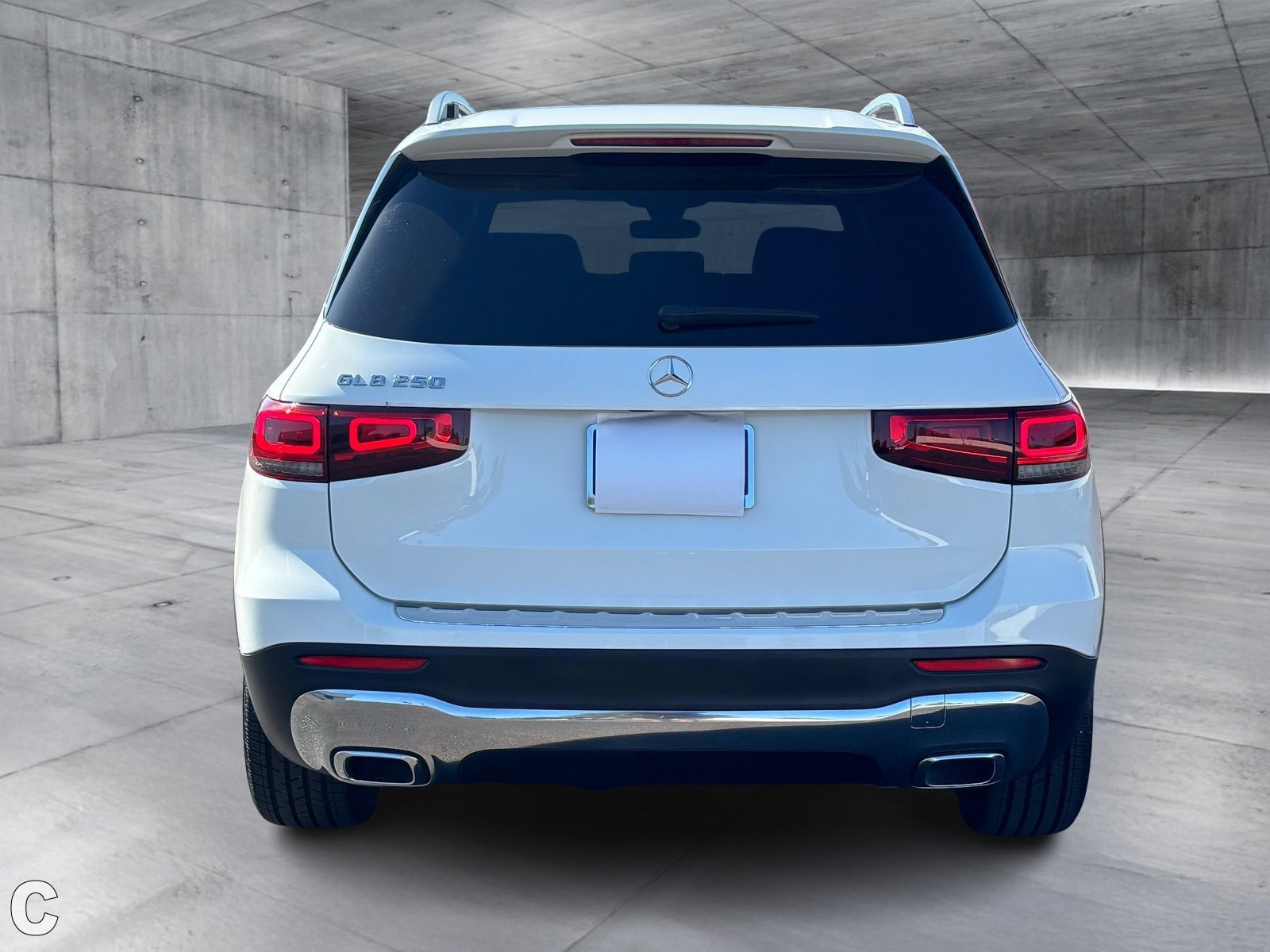 Used 2023 Mercedes-Benz GLB 250 image 5