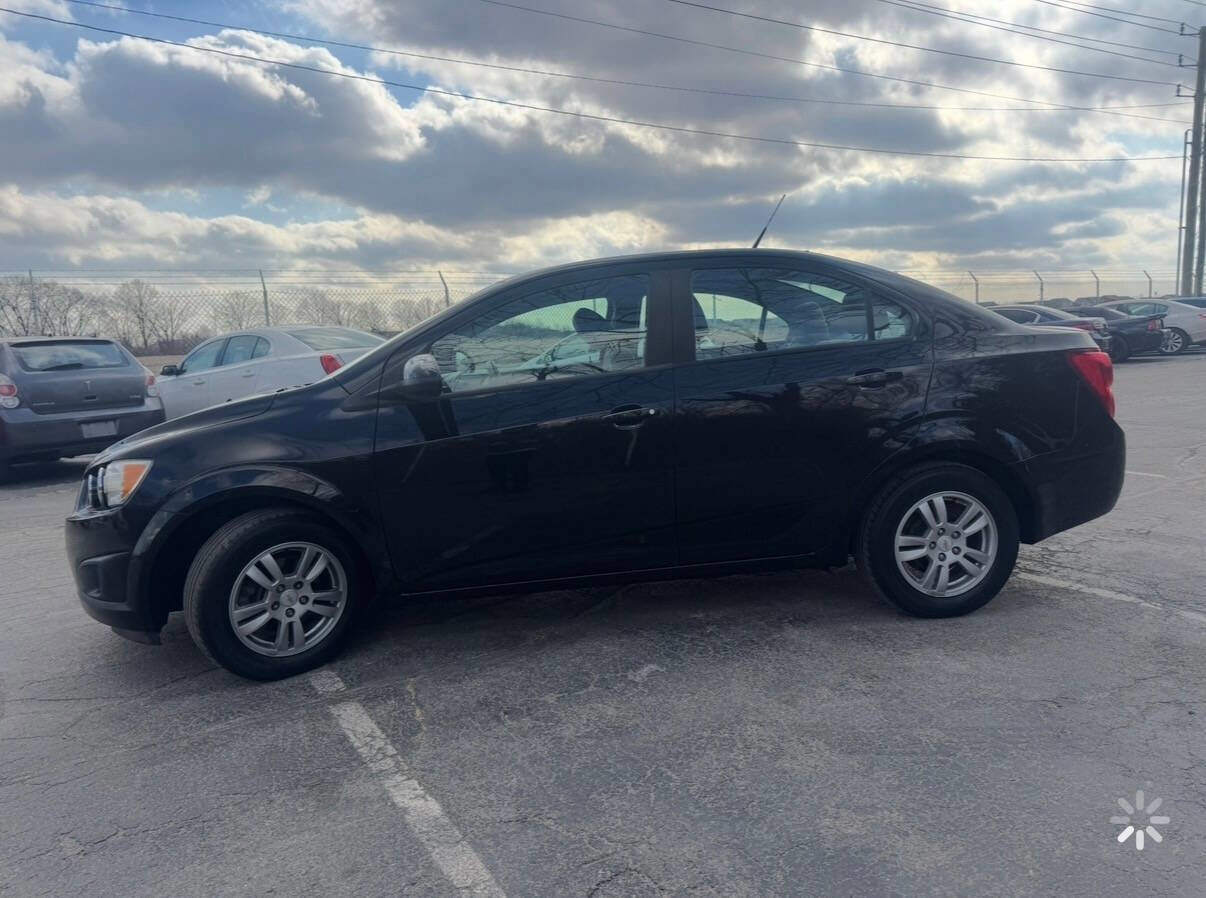Used 2012 Chevrolet Sonic LS image 2