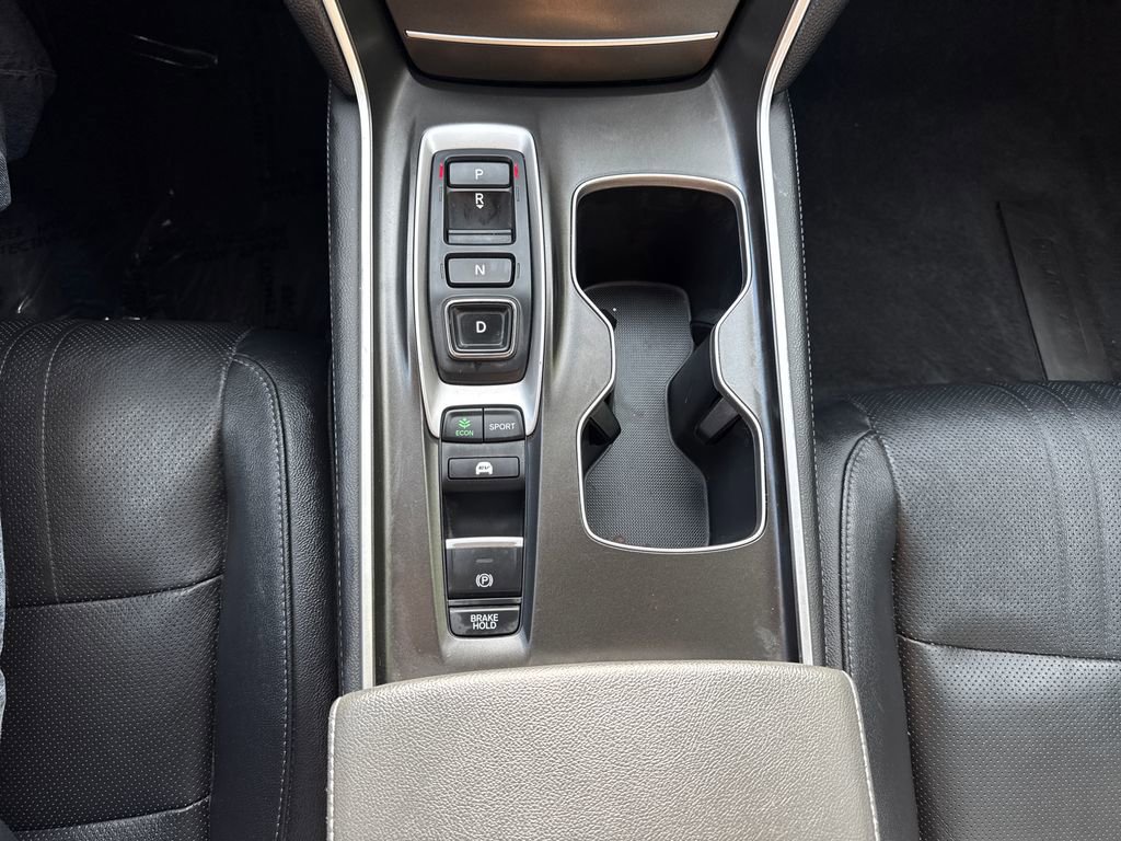 Used 2020 Honda Accord Touring image 22