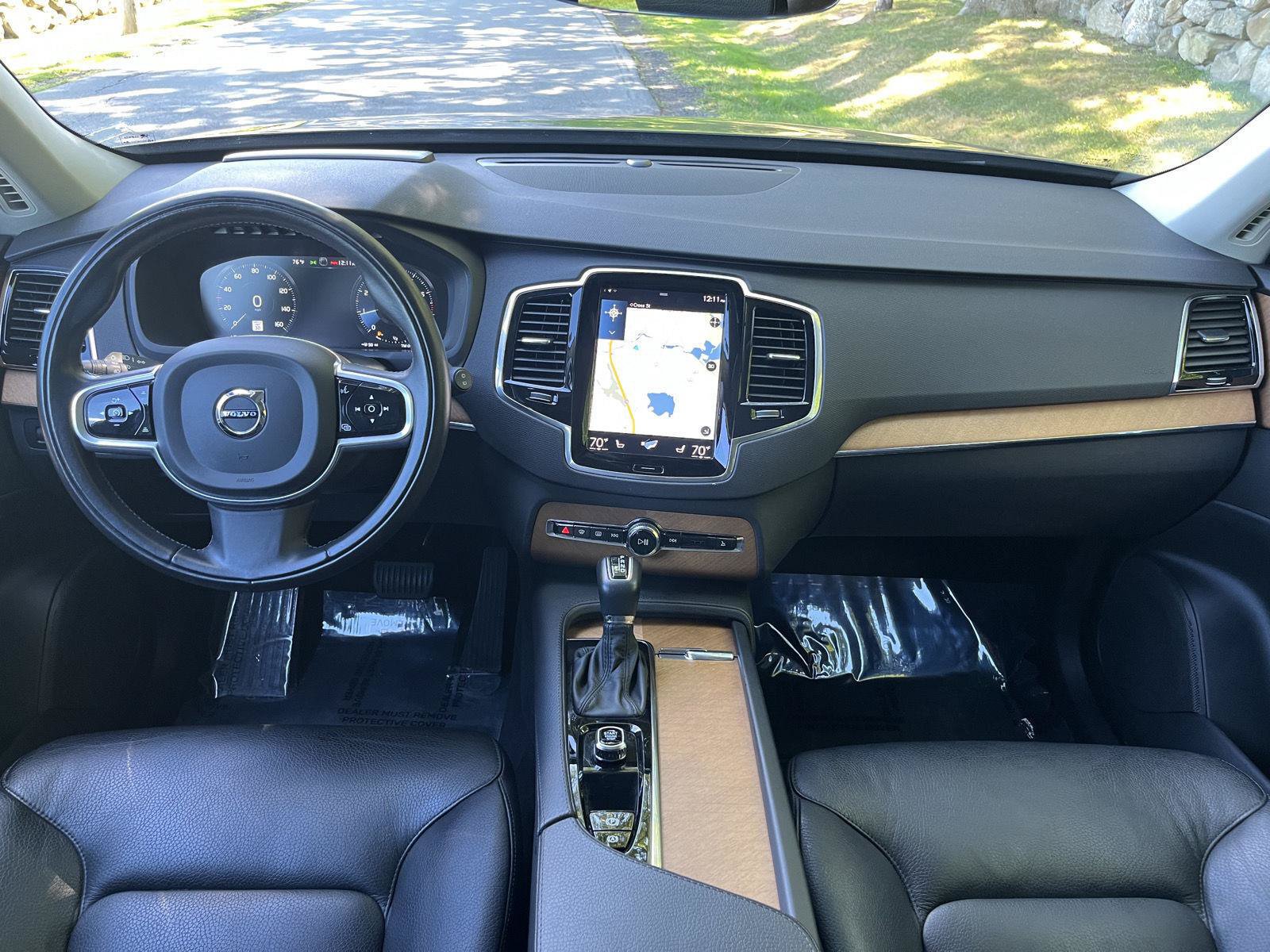 Used 2022 Volvo XC90 T6 Momentum w/ Advanced Package AWD/4WD image 10