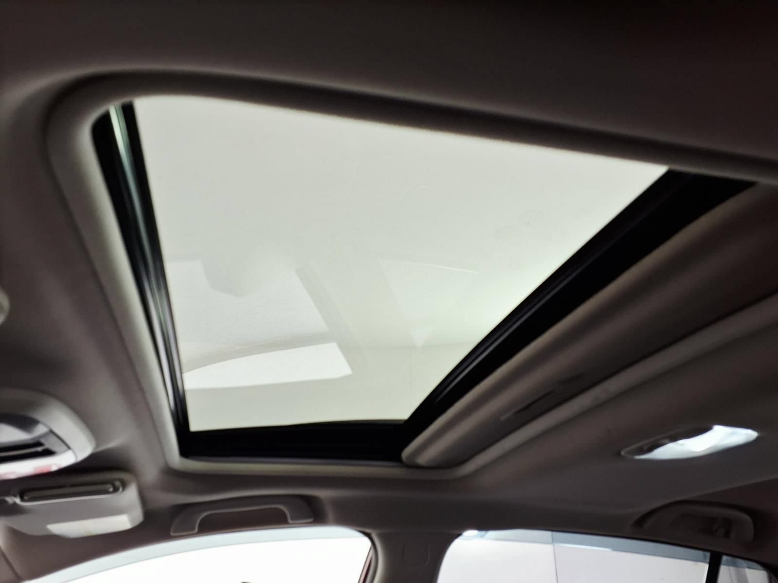 Used 2019 Subaru Crosstrek 2.0i Limited w/ Moonroof Package w/Navigation AWD/4WD image 13