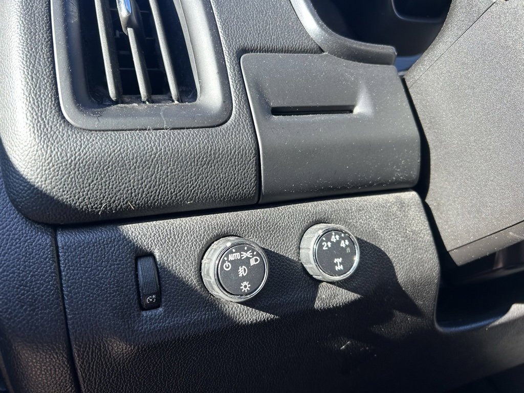 Used 2016 Chevrolet Colorado LT w/ LT Convenience Package image 14