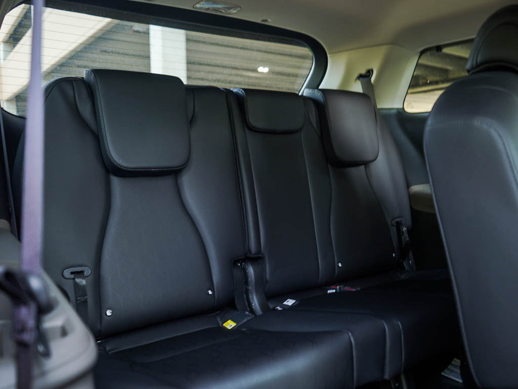 New 2027 Kia Carnival EX FWD image 14