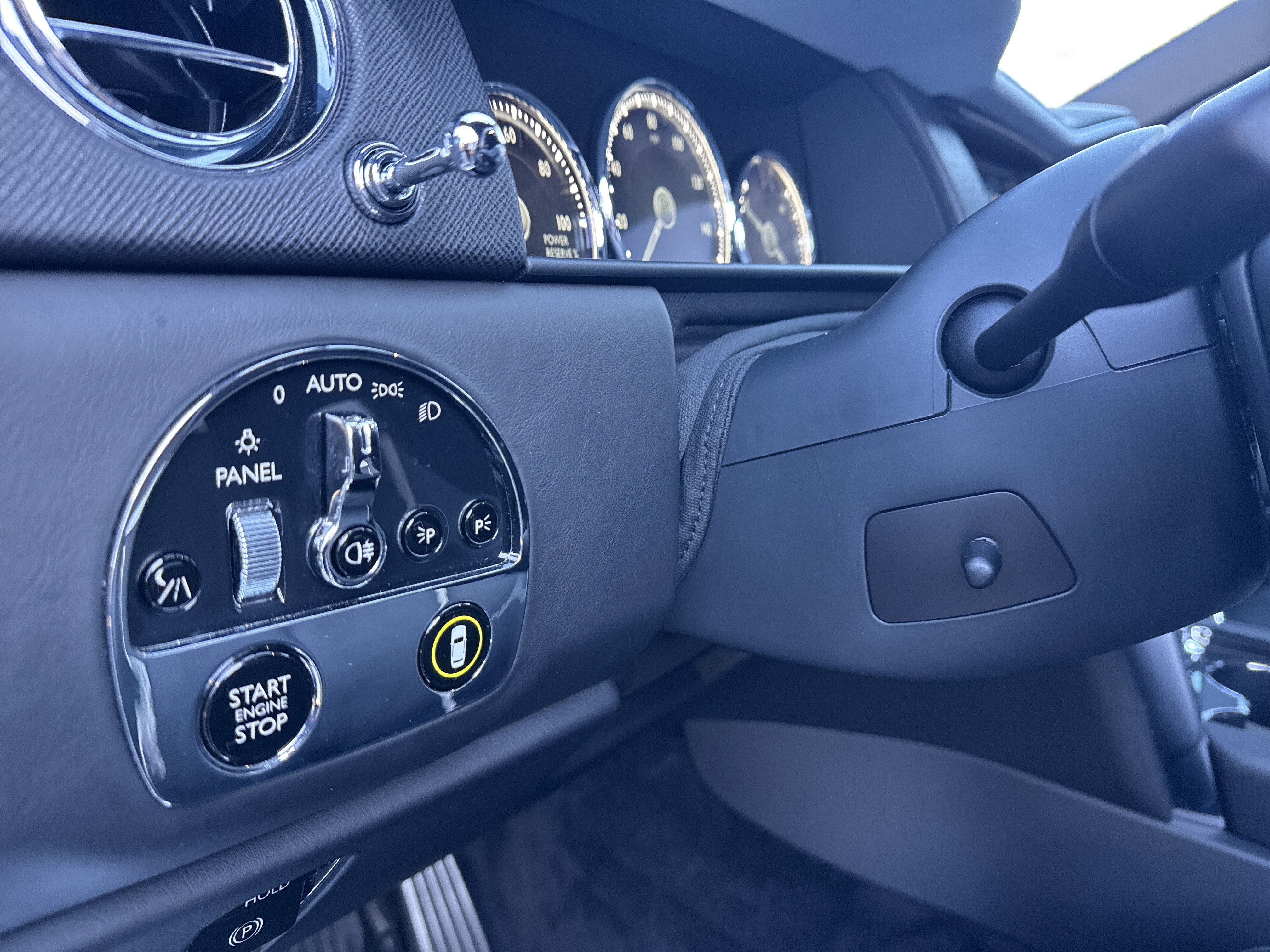 Certified 2022 Rolls-Royce Cullinan image 47