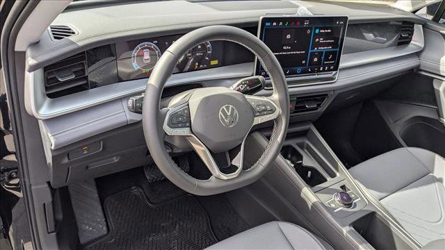 New 2026 Volkswagen Tiguan SE image 11