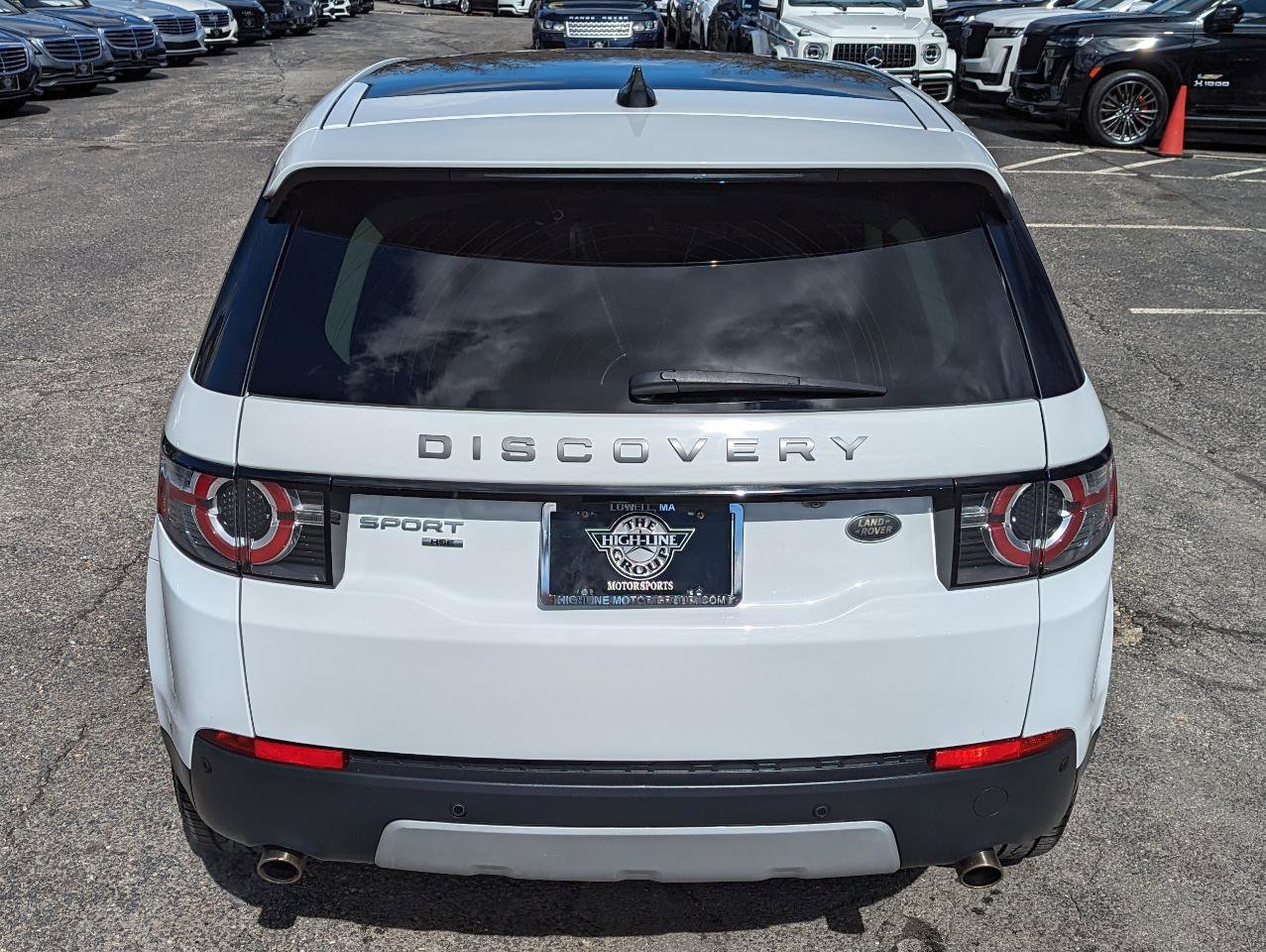 Used 2017 Land Rover Discovery Sport HSE image 8