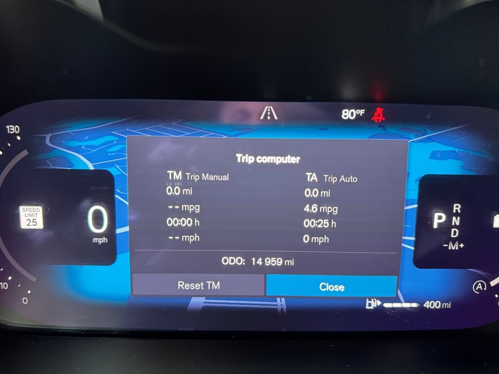 Certified 2026 Volvo XC40 B5 Plus AWD/4WD image 27