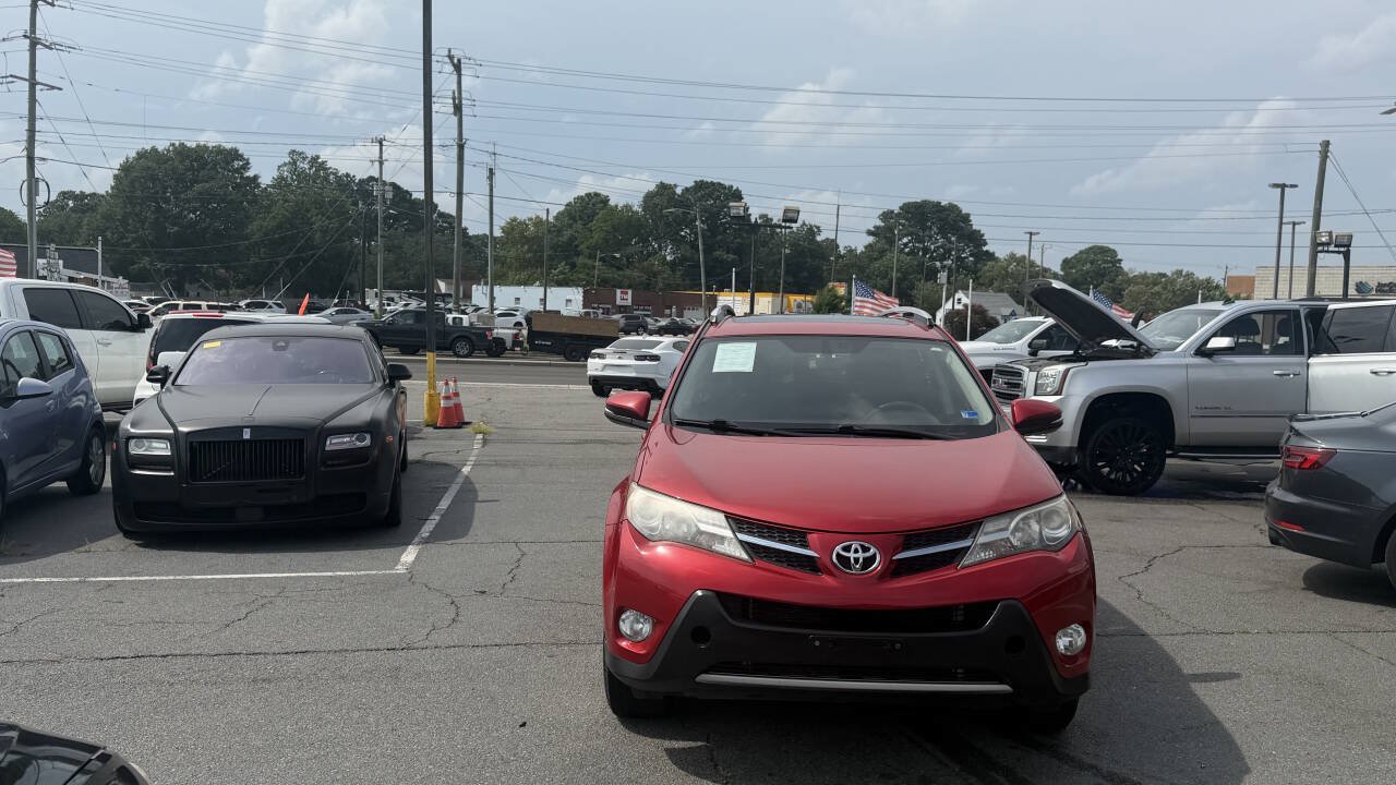 Used 2015 Toyota RAV4 XLE AWD/4WD image 17