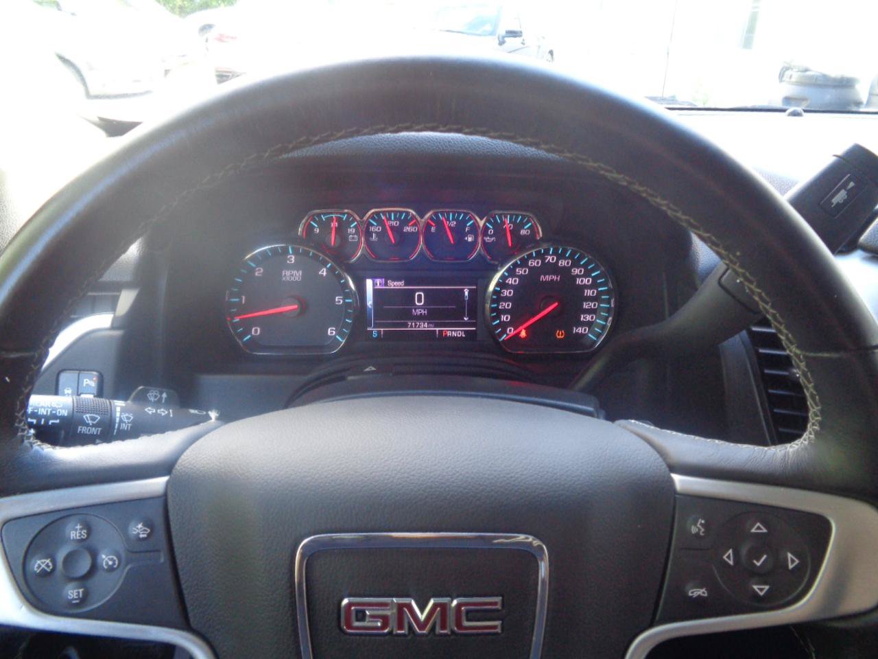 Used 2017 GMC Yukon XL SLE w/ SLE Value Package AWD/4WD image 32