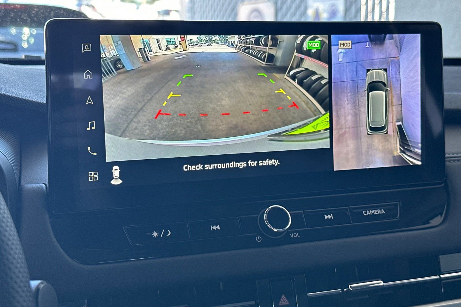 New 2025 Mitsubishi Outlander SE image 18