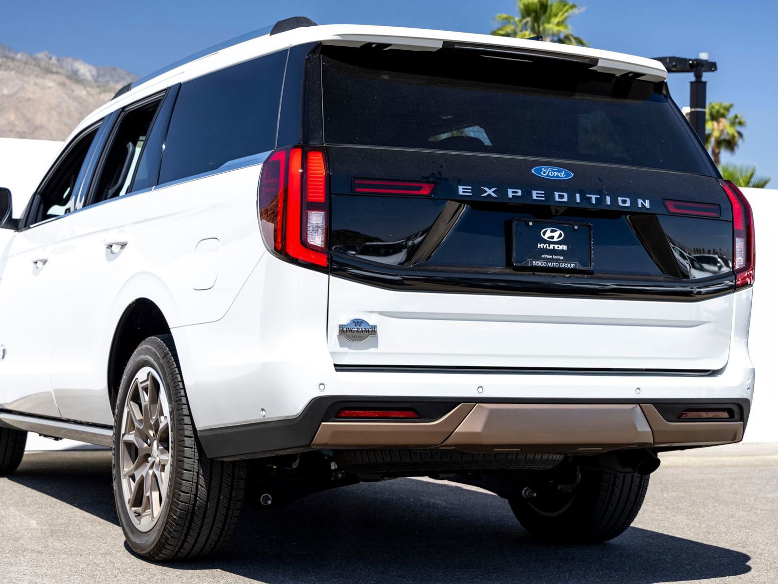 Used 2025 Ford Expedition King Ranch AWD/4WD image 8