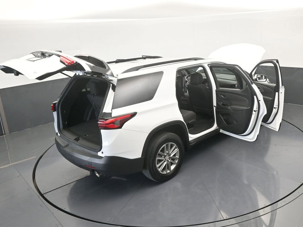 Used 2023 Chevrolet Traverse LT image 69