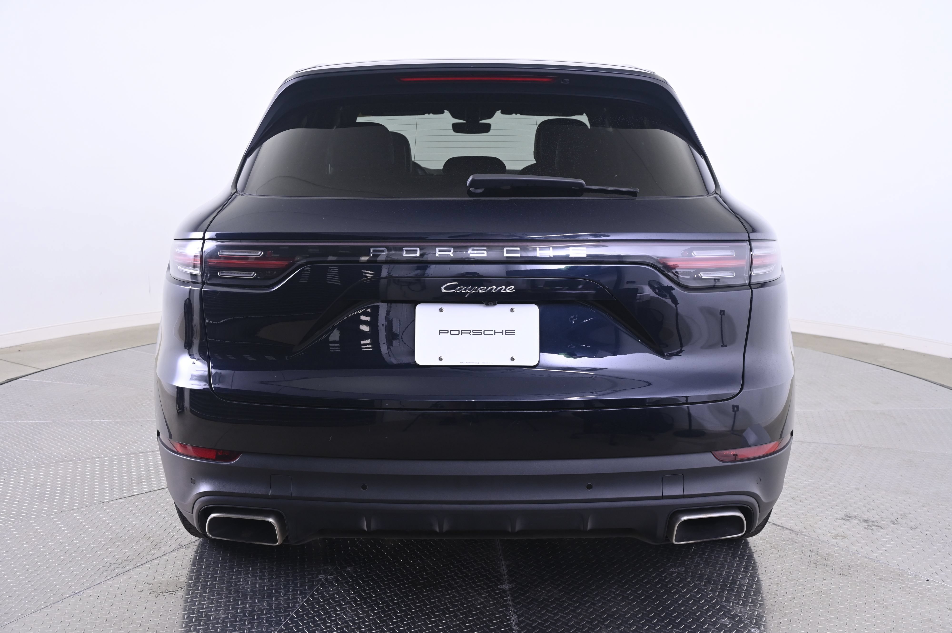 Certified 2020 Porsche Cayenne AWD/4WD image 6