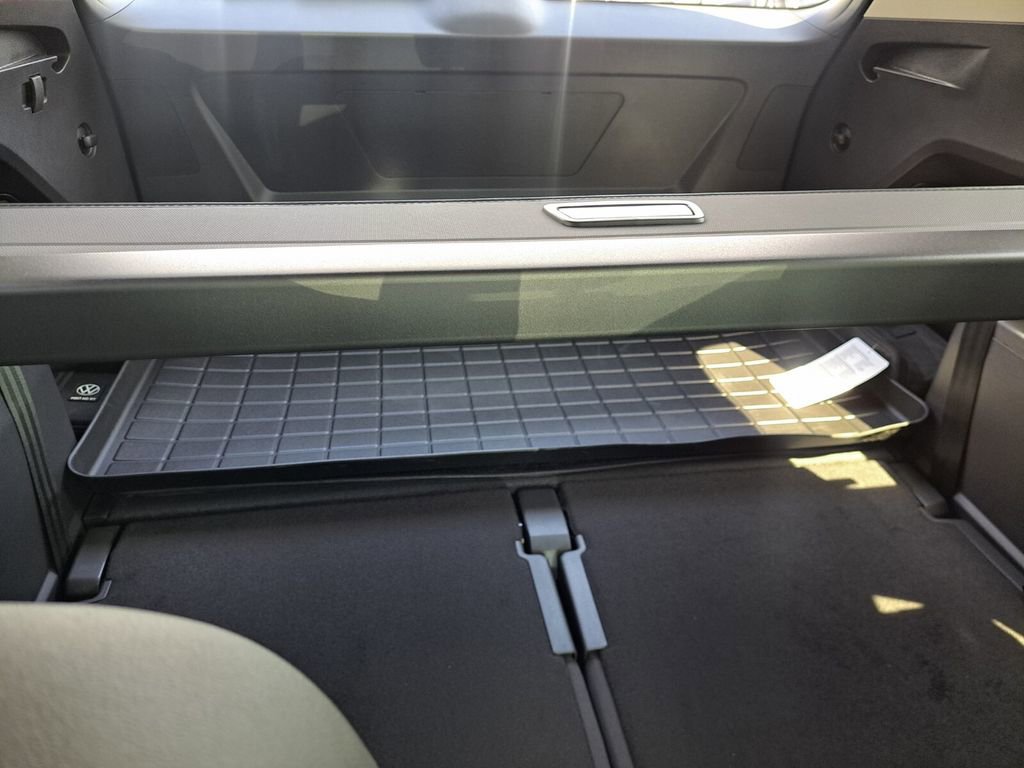 New 2026 Volkswagen Atlas SE image 25