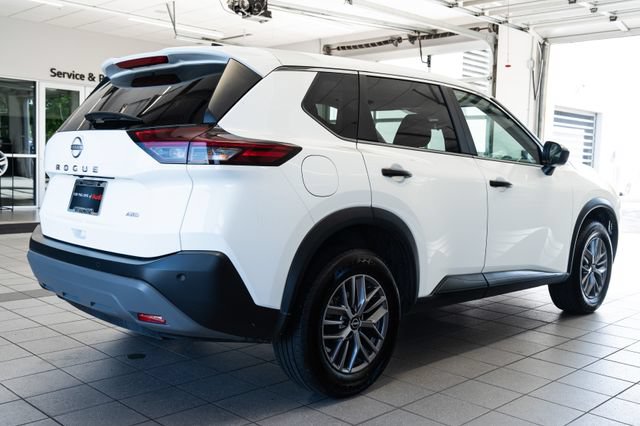 Used 2023 Nissan Rogue S AWD/4WD image 6